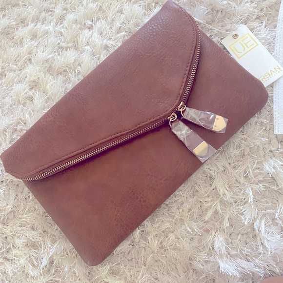 Urban Expressions Handbags - Gorgeous Versatile Clutch in Stunning Cognac - NWT